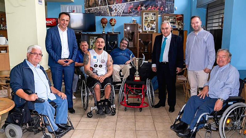 Επαγγελματικό Επιμελητήριο Αθηνών: Δωρεά αναπηρικού αμαξιδίου στο Αθλητικό Σωματείο «Άτλας»