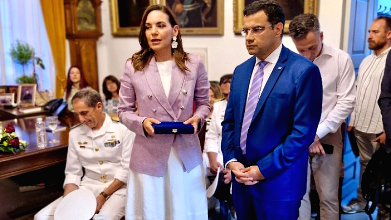 Η Όλγα Κεφαλογιάννη παρούσα στα «Μιαούλεια 2025» εκπροσωπώντας την ελληνική κυβέρνηση