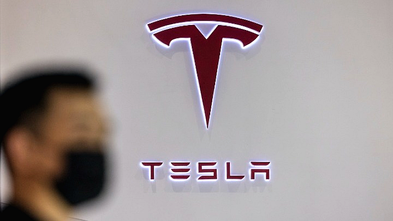 Tesla: Νέα επένδυση σε σταθμό αποθήκευσης ενέργειας στη Σανγκάη