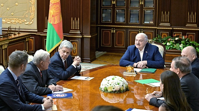 Λευκορωσία: Απελευθέρωση 14 πολιτικών κρατούμενων στο πλαίσιο συμφωνίας με τον αμερικανό απεσταλμένο Κιθ Κέλογκ