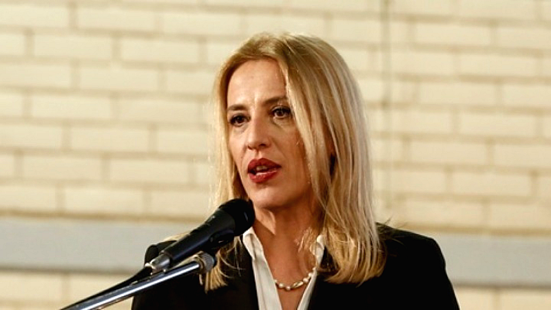 Ρένα Δούρου: Σιωπηλή η κυβέρνηση συμφωνεί με την ισραηλινή επιθετικότητα
