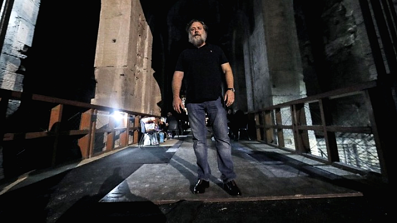 Η συγκινητική επιστροφή του Ράσελ Κρόου στη Μάλτα για τα βραβεία Golden Bee