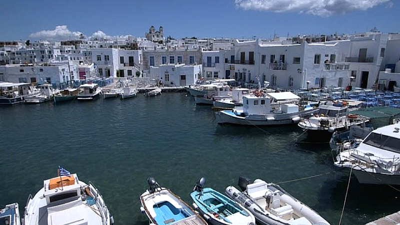 Η Πάρος στρέφεται στον πολυτελή τουρισμό