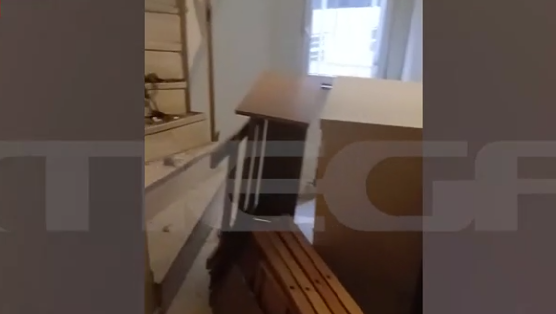 Βύρωνας: Το ιστορικό της ηθοποιού που κάρφωσε 30χρονο με κατσαβίδι – Επιτέθηκε πρώτα στην έγκυο γυναίκα του