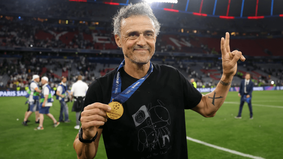 Η μπλούζα του Λουίς Ενρίκε μετά την κατάκτηση του Champions League – Αφιερωμένη στη μνήμη της κόρης του