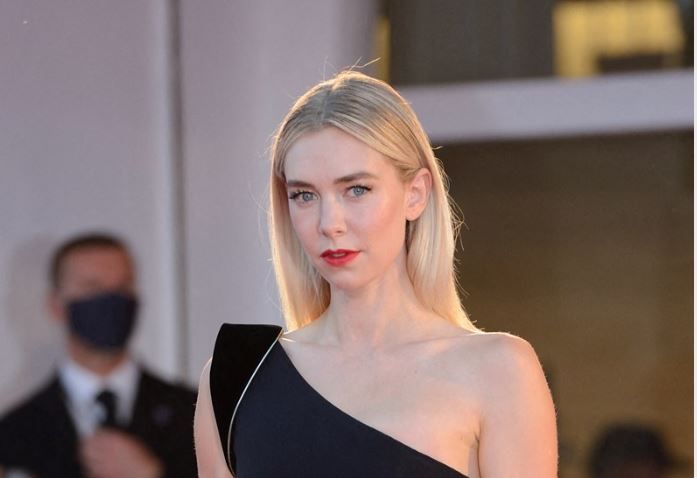 Η Vanessa Kirby, πριγκίπισσα Μαργαρίτα στη σειρά The Crown, ανακοινώνει την εγκυμοσύνη της