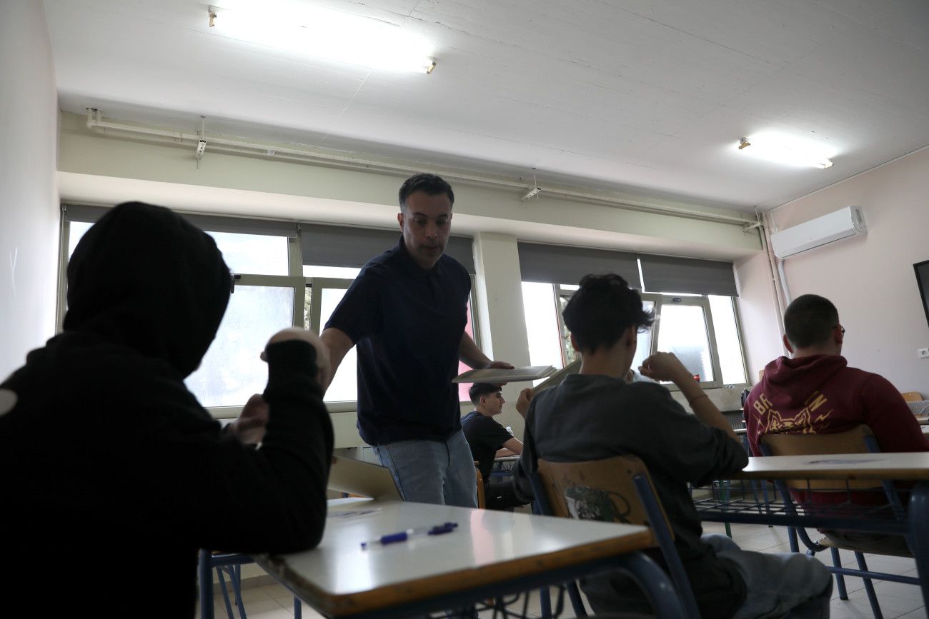 Πανελλαδικές 2025: Απαντήσεις για Αρχαία Ελληνικά, Μαθηματικά και Βιολογία