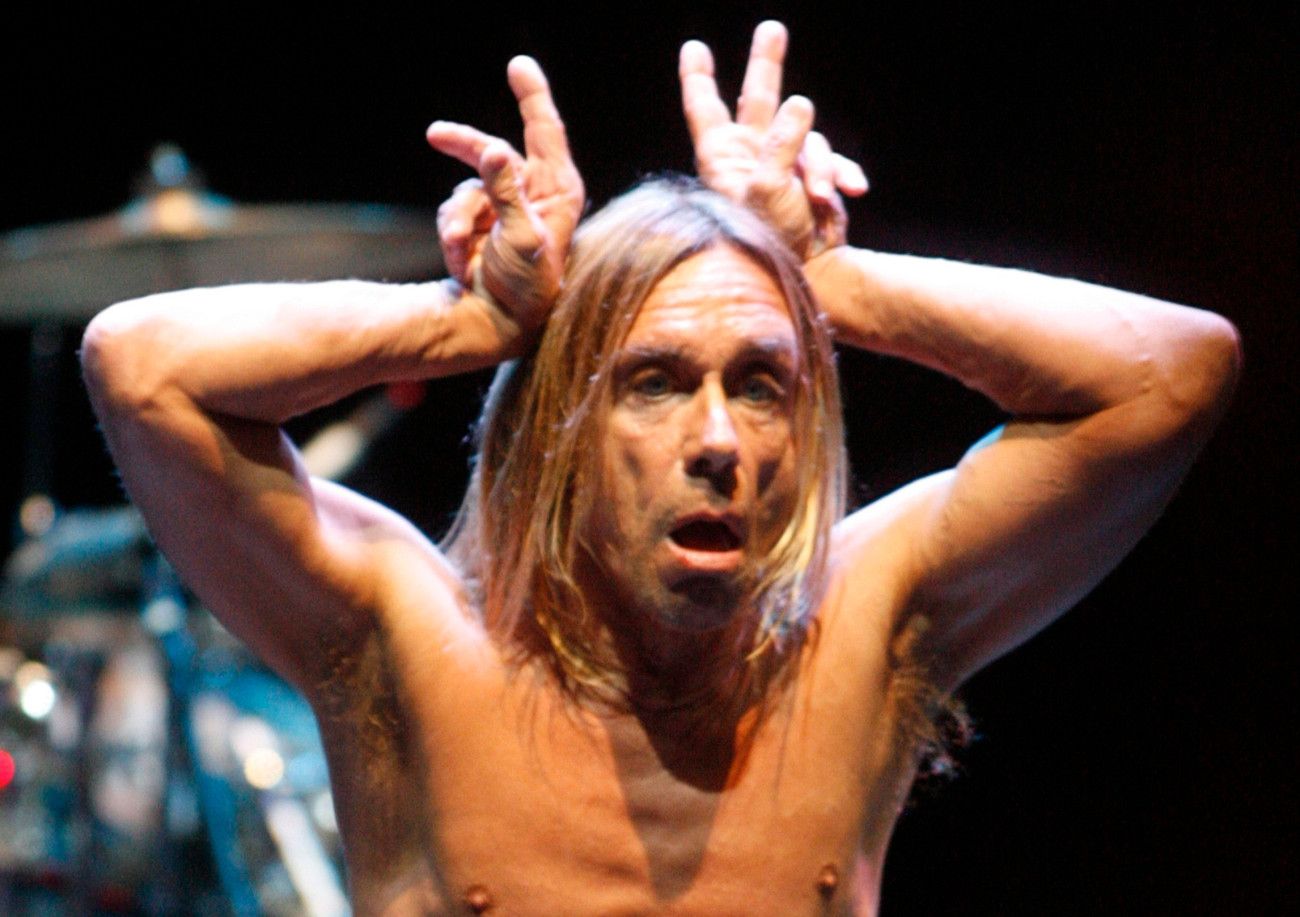 Η διαχρονική εμφάνιση του Iggy Pop: Ο 78χρονος rocker αρνείται να μεγαλώσει
