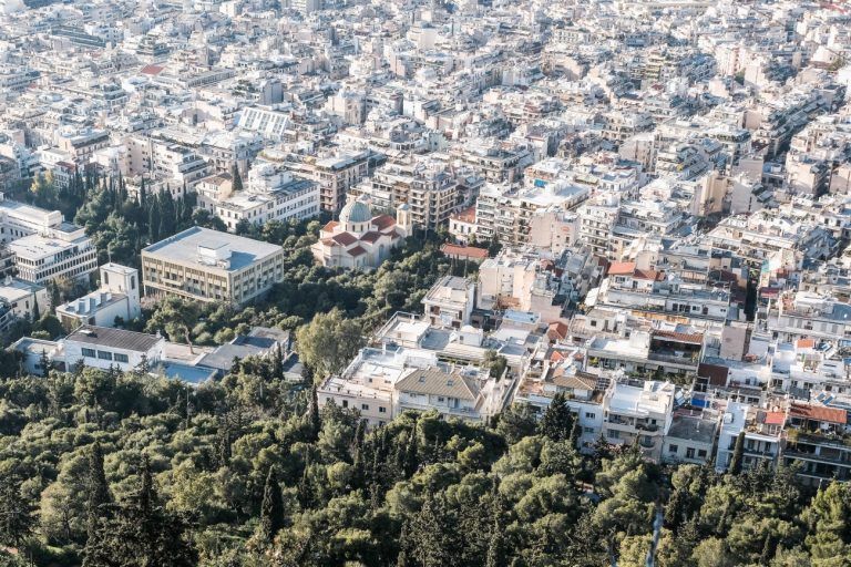Ακίνητα: Νέα αύξηση 6,8% στις τιμές το πρώτο τρίμηνο του 2025 – Ποιες πόλεις ηγούνται