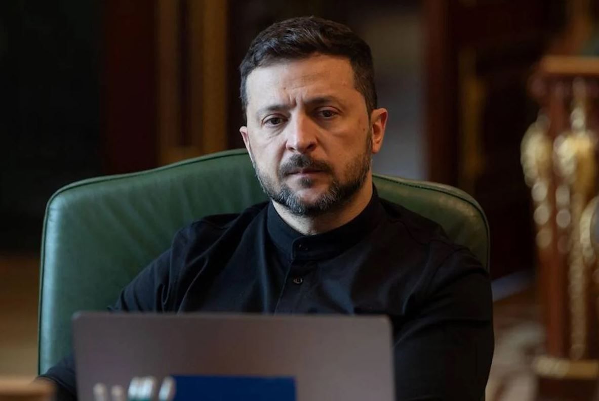 Ζελένσκι: Οι Ρώσοι προτείνουν ηλίθιες λύσεις για την κατάπαυση του πυρός [βίντεο]
