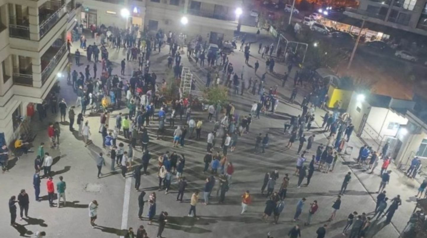 Τουρκία: Θλίψη για τον θάνατο 14χρονης και 69 τραυματισμένων από τον υποθαλάσσιο σεισμό των 5,8 Ρίχτερ κοντά στη Ρόδο