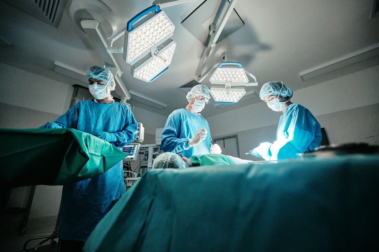 Πρωτοποριακή επέμβαση αποσυμπίεσης προσφέρει νέα ελπίδα σε ασθενή