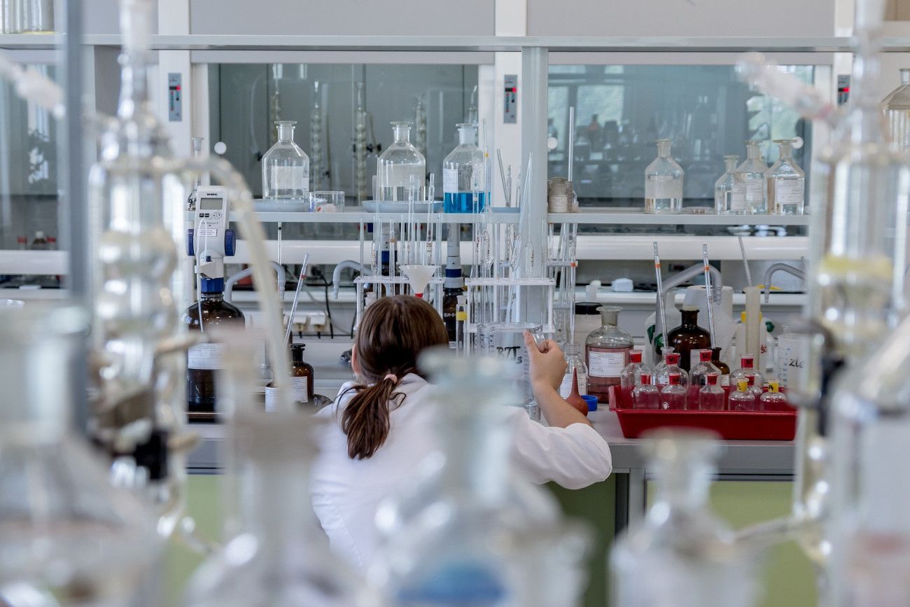 HIV: Η επαναστατική τεχνολογία mRNA αποκαλύπτει τον ιό και ανοίγει τον δρόμο για οριστική θεραπεία