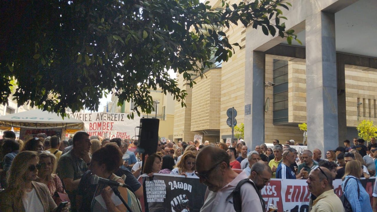 Η επαναφορά του 13ου και 14ου μισθού στο Δημόσιο: Αναγκαία πρωτοβουλία από τη Νέα Αριστερά
