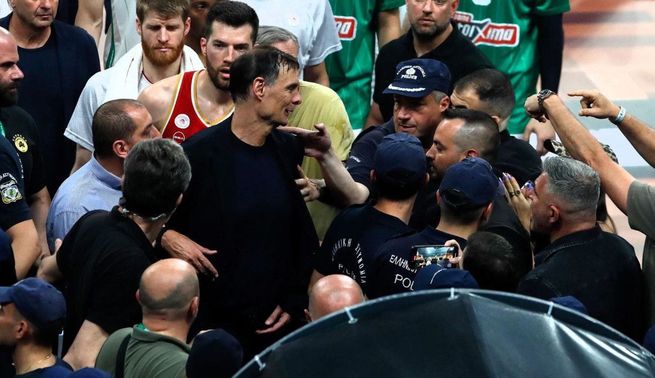 Διπλή επίθεση κατά του Μπαρτζώκα από την ΚΑΕ Παναθηναϊκός
