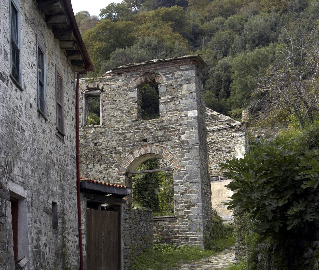 Ζημιές από τον σεισμό του Αγίου Όρους: Τι έδειξαν οι έλεγχοι και οι πρώτες εκτιμήσεις αποκατάστασης