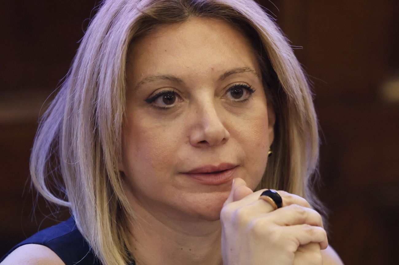 Καρυστιανού προς βουλευτές: Στηρίξτε την πρότασή μας, όχι το ξέπλυμα. Δεν θα ανεχτούμε εμπαιγμό.
