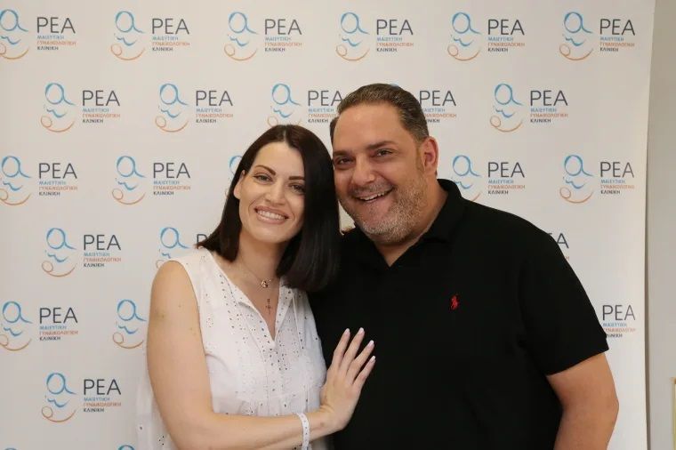 Στέλιος Διονυσίου: Παντρεύτηκε την Αγνή Καλουμένου και βάφτισαν τις δίδυμες κόρες τους