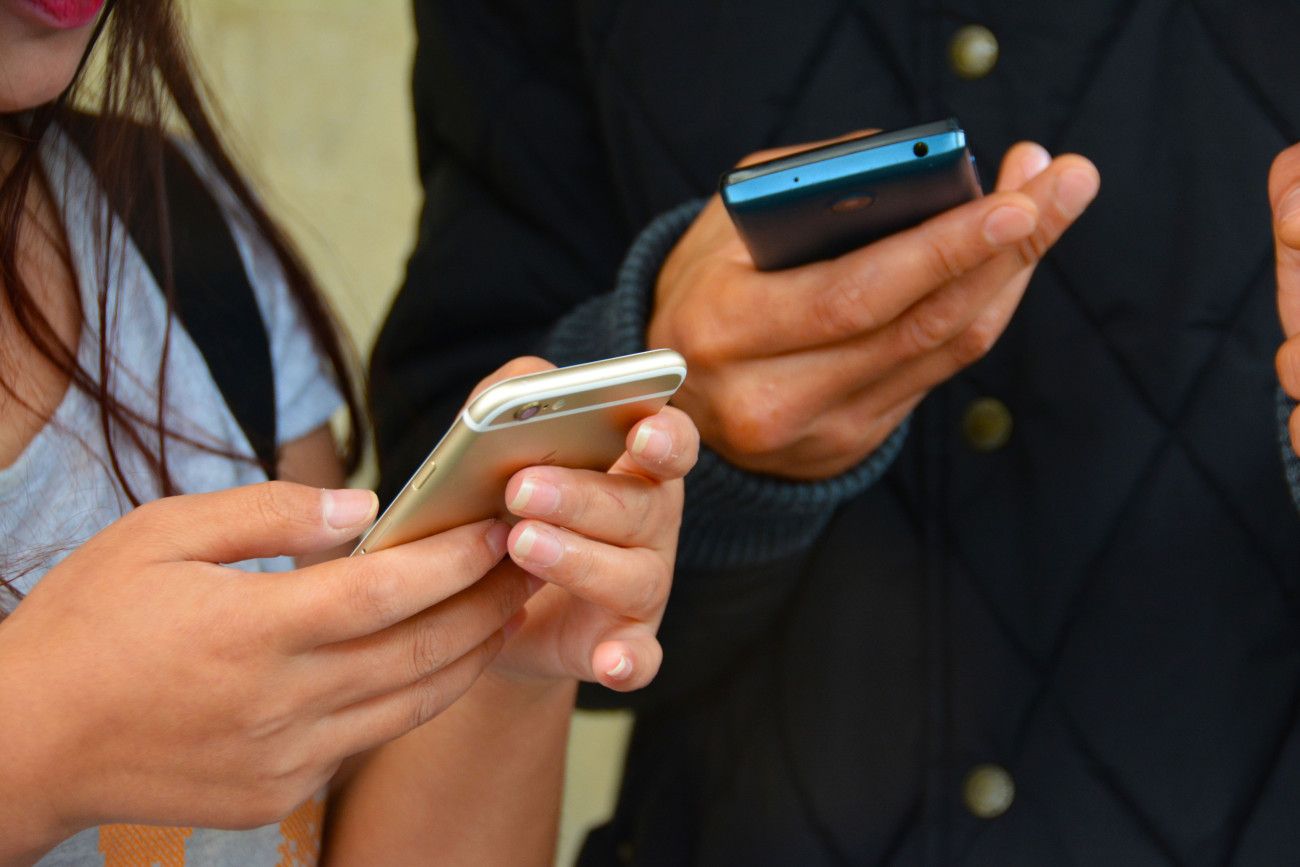 Ο Μακρόν προτείνει απαγόρευση των social media για εφήβους κάτω των 15 στην Ευρώπη