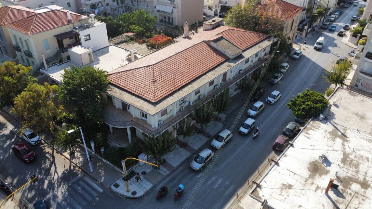 Κατεδάφιση του εγκαταλελειμμένου κτιρίου του πρώην ΙΚΑ στα Χανιά