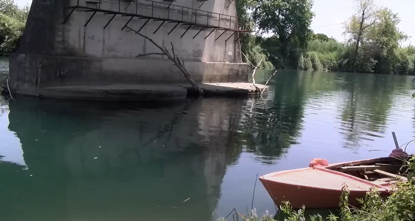 Άρτα: Σοκάρει η ηρωική πράξη του άνδρα που βούτηξε στο ποτάμι για να σώσει δύο παιδιά