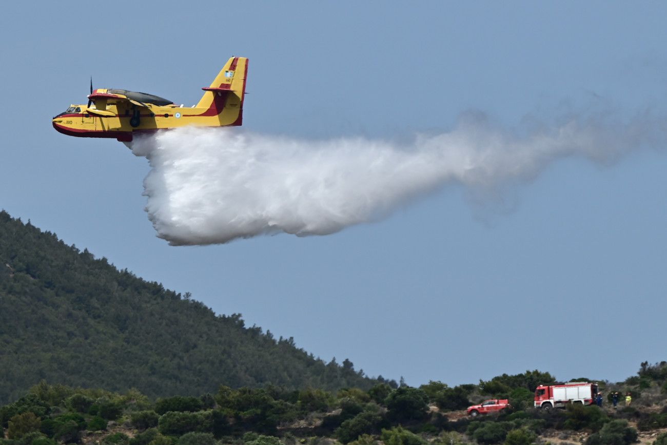 Πυρκαγιές: Το σχέδιο για την αντιπυρική περίοδο και η στέγαση των εποχικών πυροσβεστών