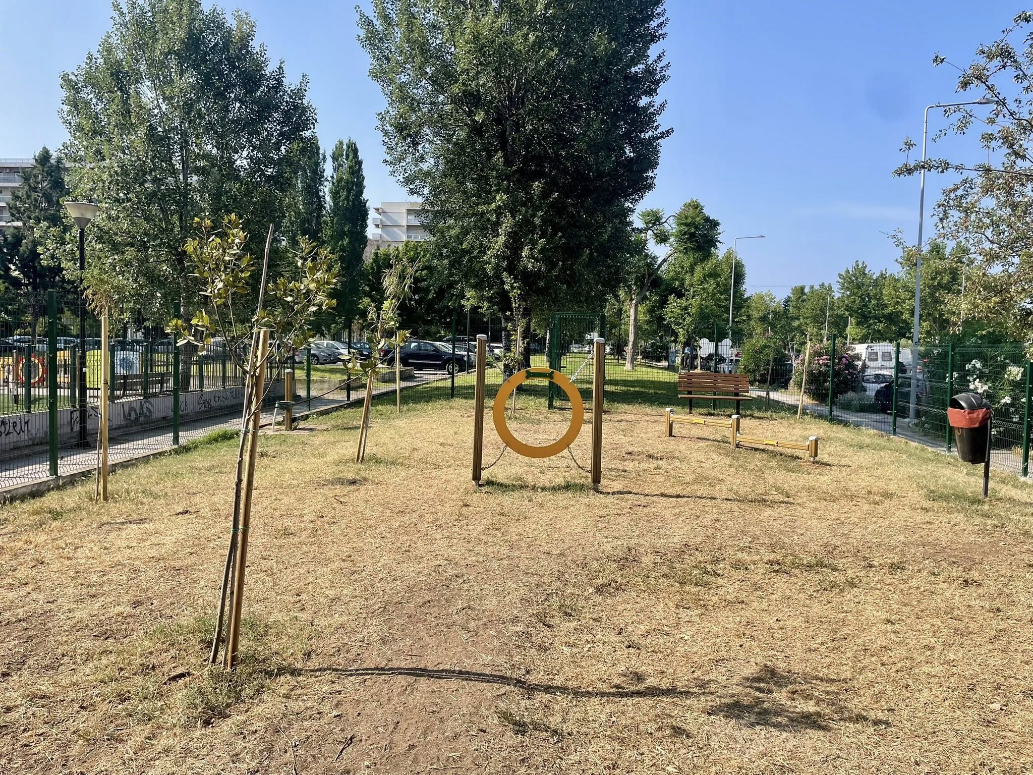 Εγκαινιάστηκε το τέταρτο πάρκο σκύλων στη Θεσσαλονίκη