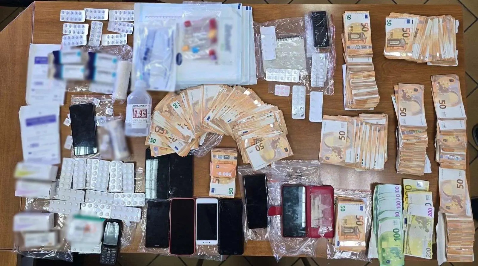 Εγκληματική οργάνωση εξαπατούσε τις υγειονομικές επιτροπές για αναπηρικά επιδόματα: 7 συλλήψεις