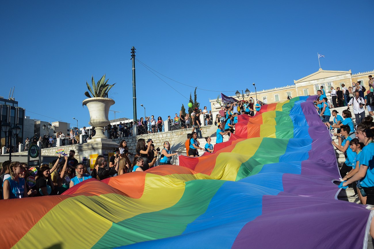 Athens Pride 2025: Σήμερα η πορεία υπερηφάνειας μετρώντας φιλιά και απώλειες