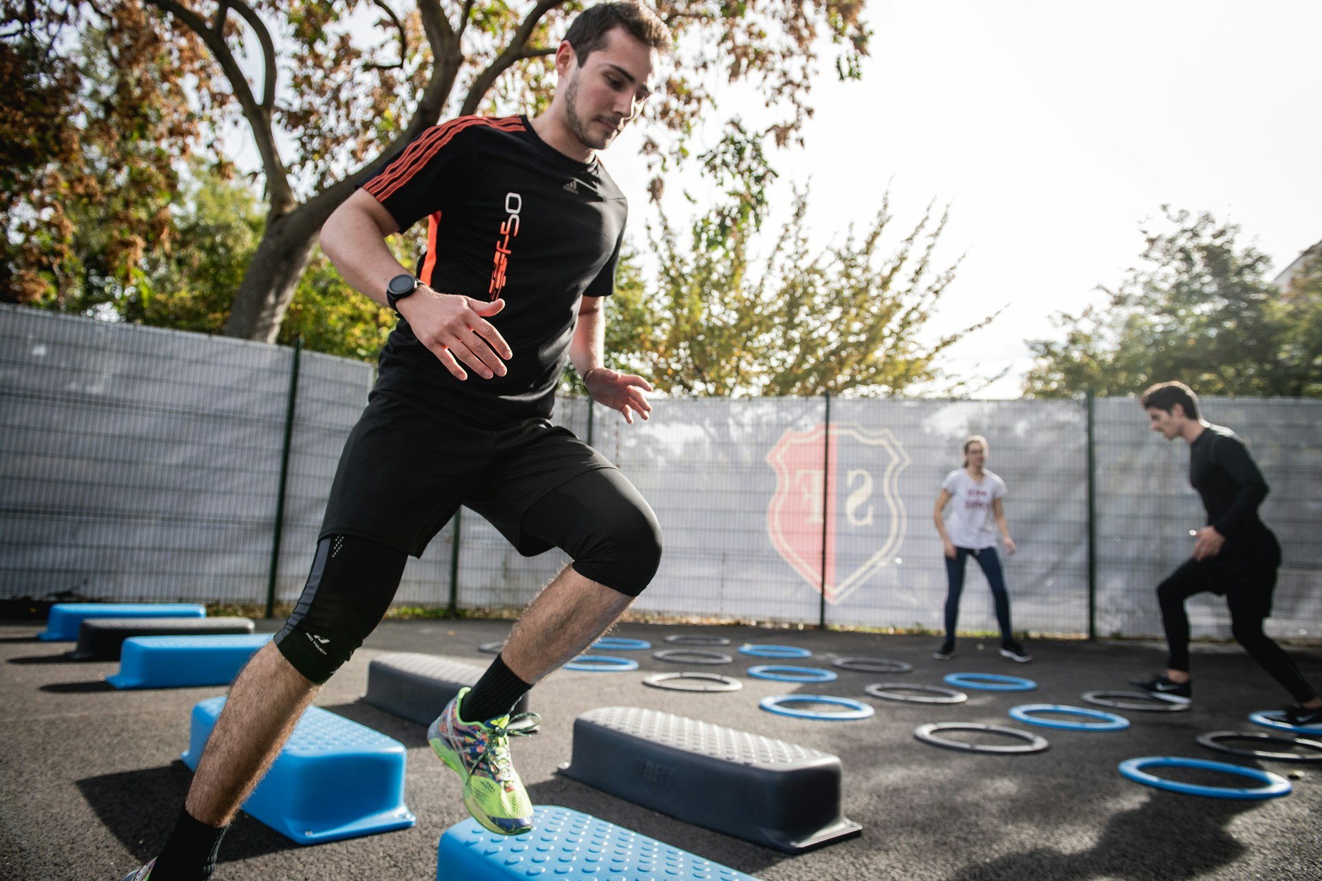 Ιδού η απορία: Είναι καλύτερο το cardio πριν ή μετά τα βάρη;