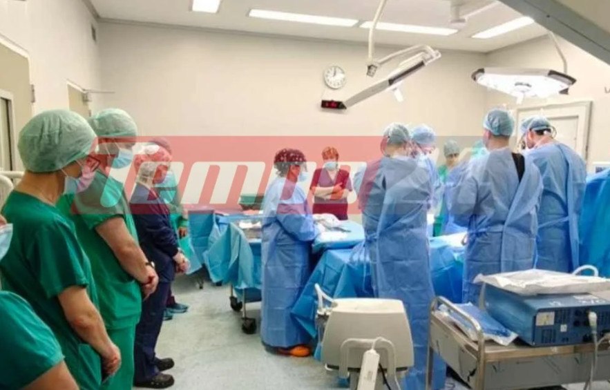 Συγκίνηση στο πανεπιστημιακό νοσοκομείο της Πάτρας: Οι γιατροί τιμούν τον 14χρονο πριν από τη δωρεά οργάνων του