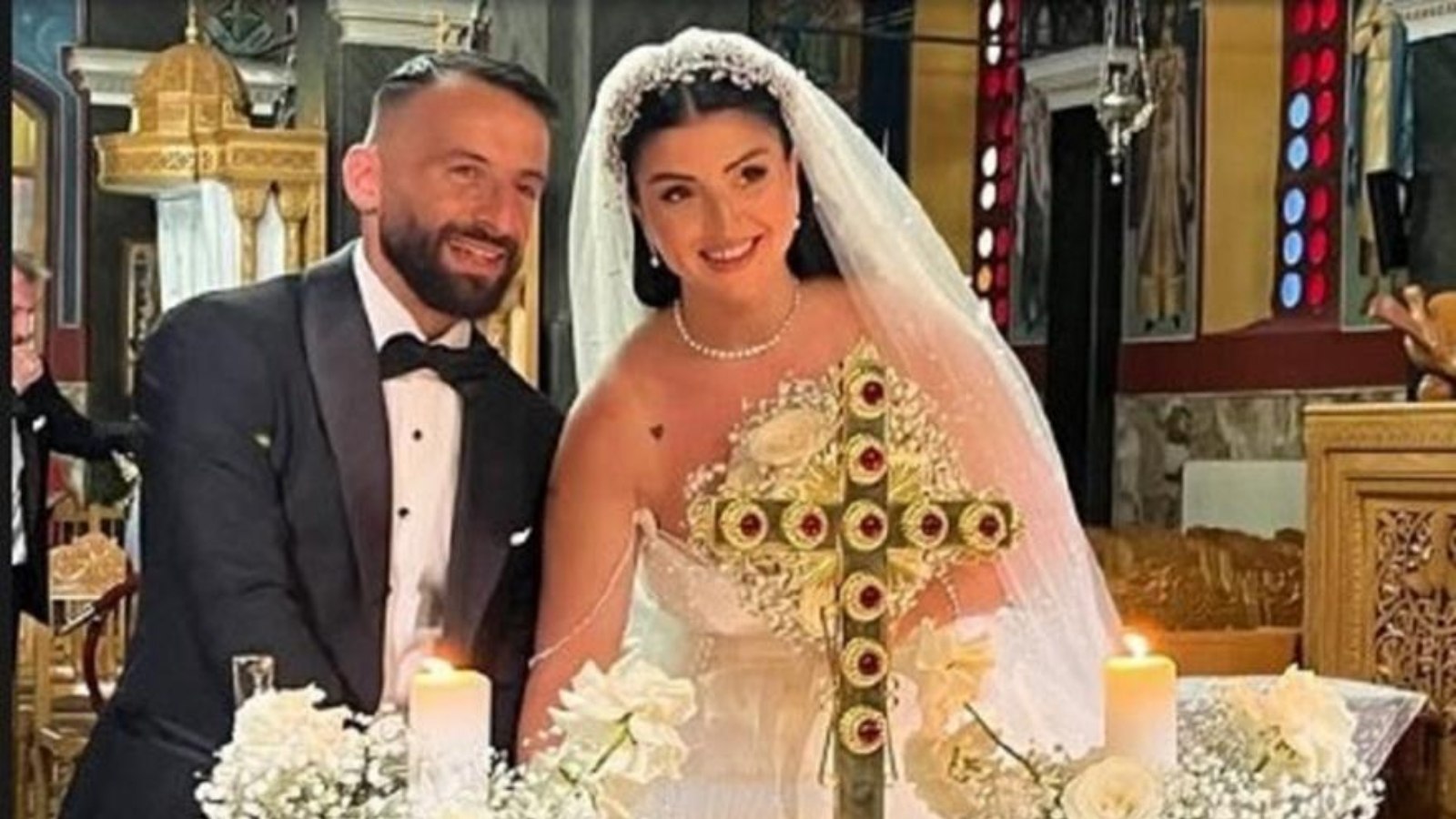 Εντυπωσιακός γάμος και μοναδικό σόου από τον Σιώπη