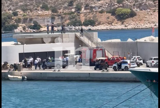 Αποκαλυπτικό βίντεο από την πτώση ελικοπτέρου στη Μαρίνα Βουλιαγμένη