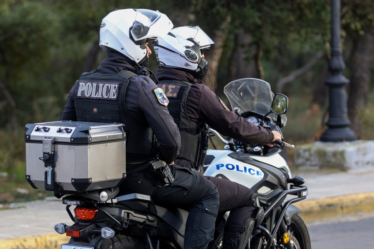 Θεσσαλονίκη: Επίθεση 39χρονου από δύο άνδρες στον δρόμο – Ο σκύλος ενός δράστη τον δάγκωσε