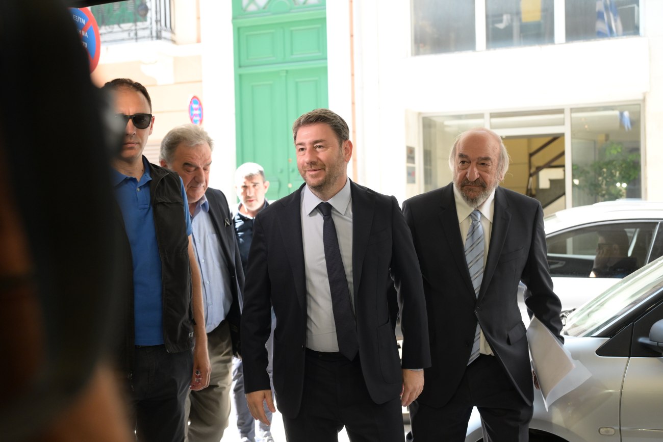Ανδρουλάκης: Ισχυρά ολιγοπώλια και καρτέλ δυσχεραίνουν την καθημερινότητα με τη στήριξη της ΝΔ