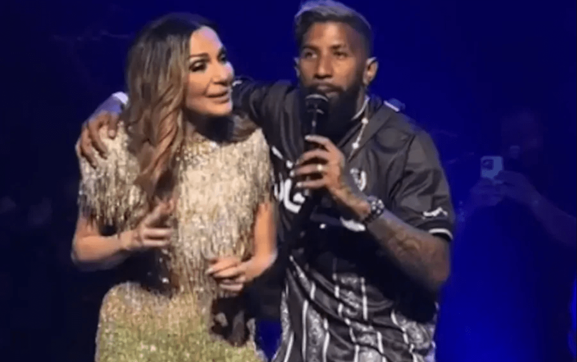 Ανατροπή στο MAD VMA: Ο Ροντινέι βρέθηκε στη σκηνή και αποθεώθηκε για την Πανσέληνο