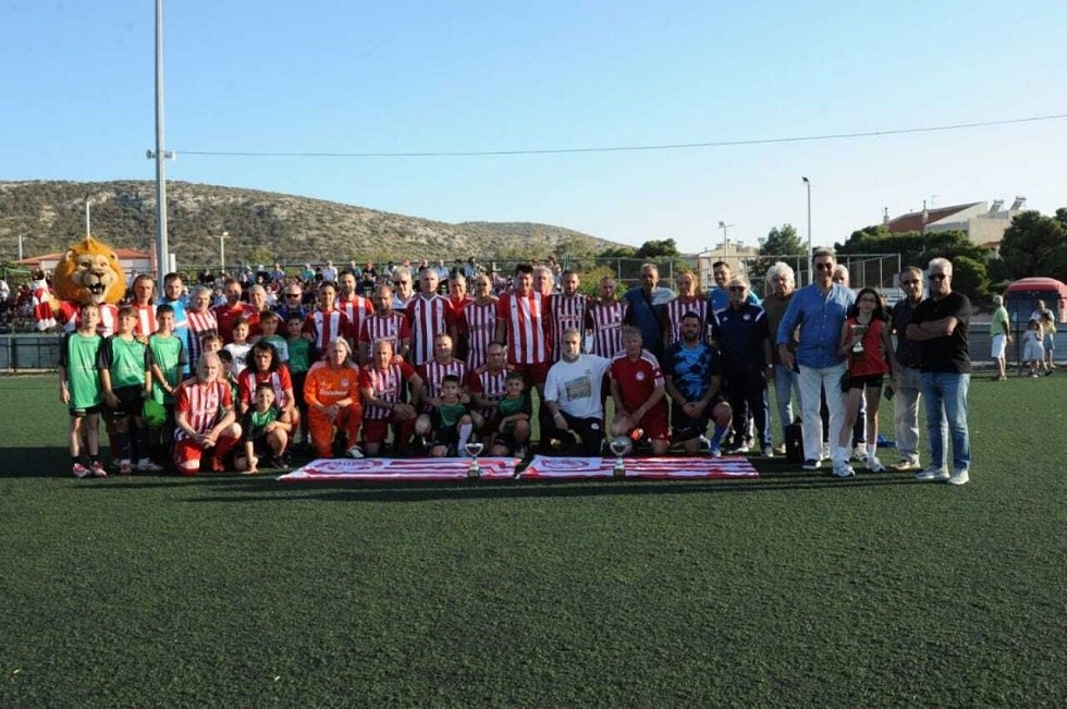Λάμψη από αστέρες στον 700ό αγώνα των βετεράνων του Ολυμπιακού στη μνήμη του Σάββα Θεοδωρίδη