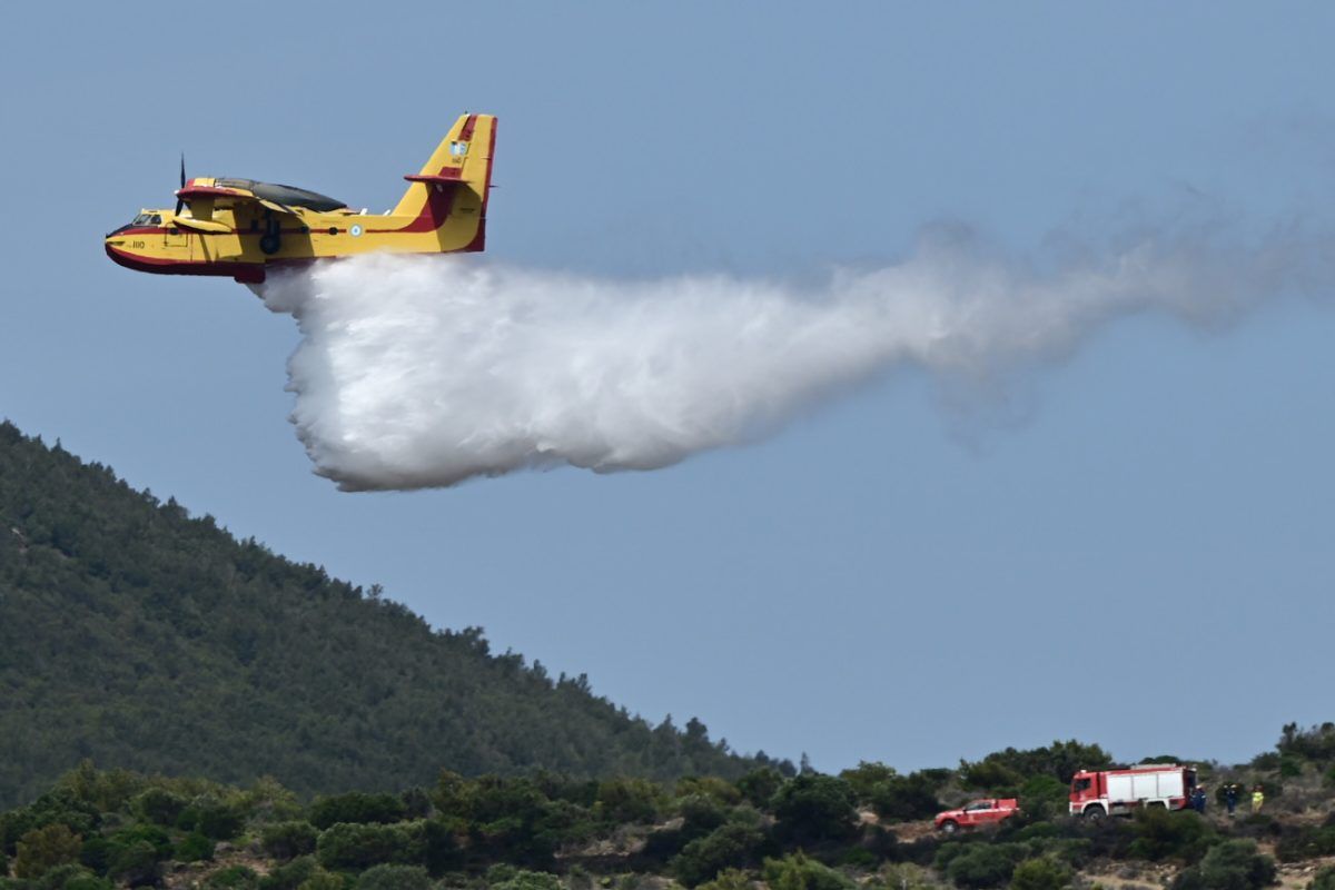 Συναγερμός στη Λακωνία για φωτιά στον Άγιο Στέφανο – Εναέρια μέσα στη μάχη της κατάσβεσης