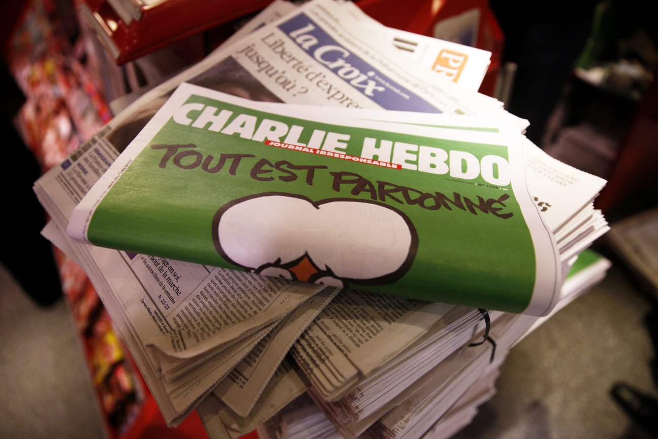 Charlie Hebdo: Γκάλοπ για τον θάνατο του Χαμενεΐ
