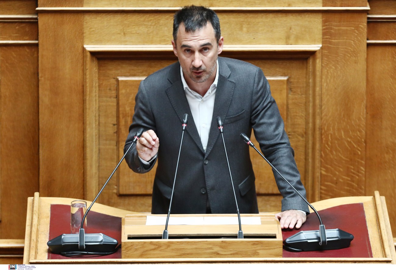 Χαρίτσης: Η Βουλή δεν πρέπει να μετατραπεί σε πλυντήριο ευθυνών της κυβέρνησης
