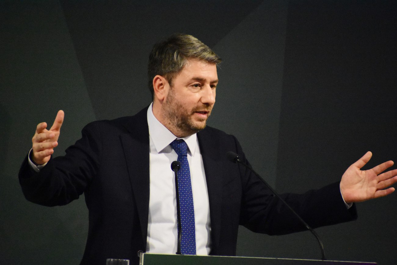 Ανδρουλάκης: Ο Μητσοτάκης επιδιώκει να παρουσιαστεί ως θύμα, ενώ χθες αθώωσαν τον Καραμανλή
