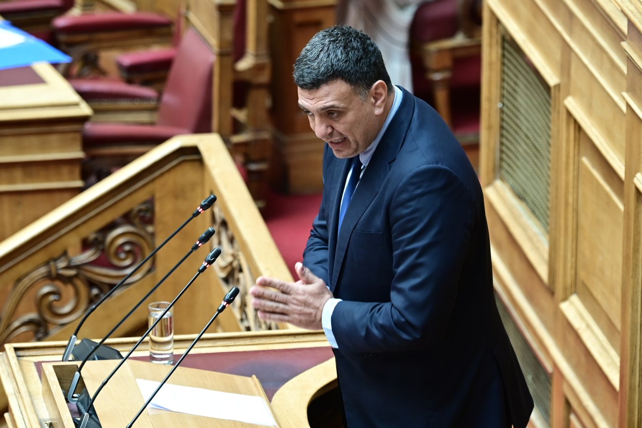 Βασίλης Κικίλιας: Διαρκείς ειδοποιήσεις στα πλοία για την κατάσταση στα στενά του Ορμούζ