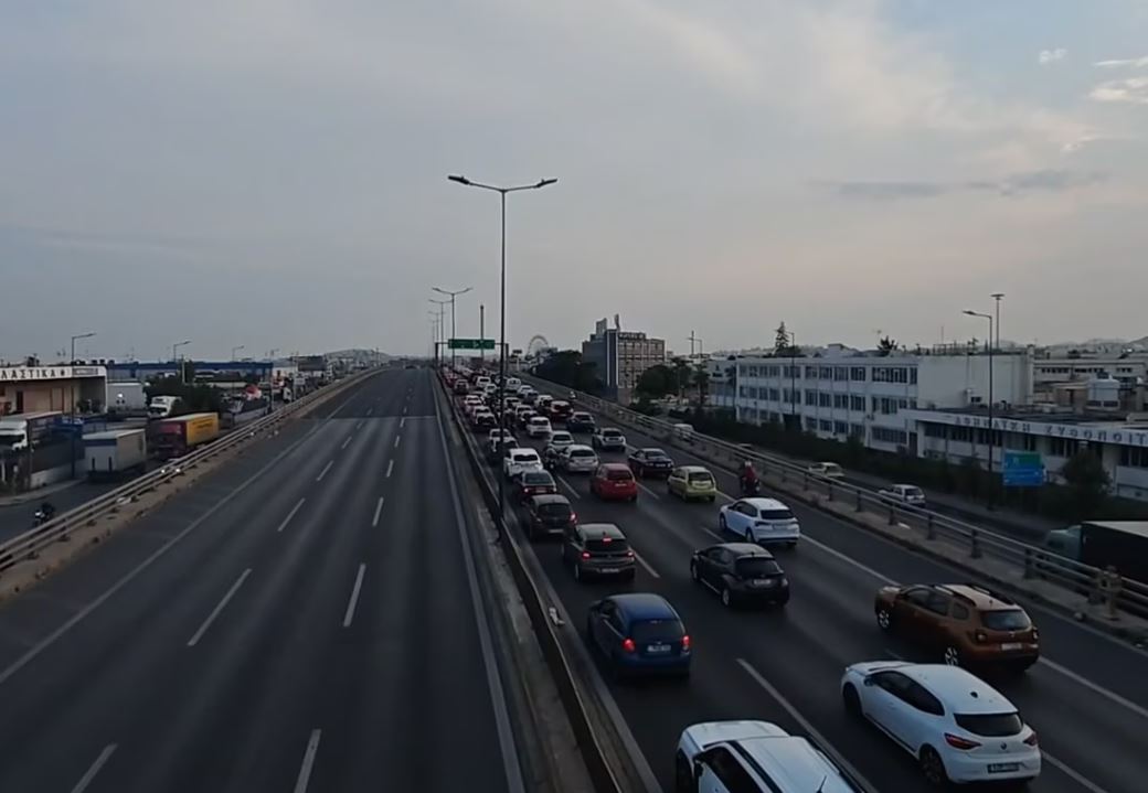 Αποκαταστάθηκε η κυκλοφορία στη λεωφόρο Κηφισού μετά το σοβαρό ατύχημα
