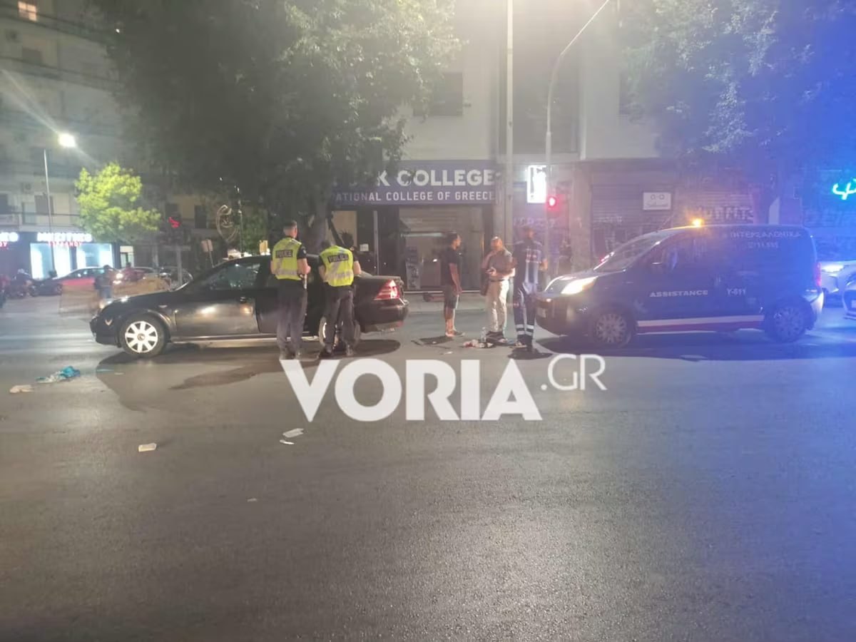 Θεσσαλονίκη: Σοβαρό τροχαίο με παράσυρση πεζών στο κέντρο της πόλης – Κρίσιμη η κατάσταση ενός από τους τραυματίες