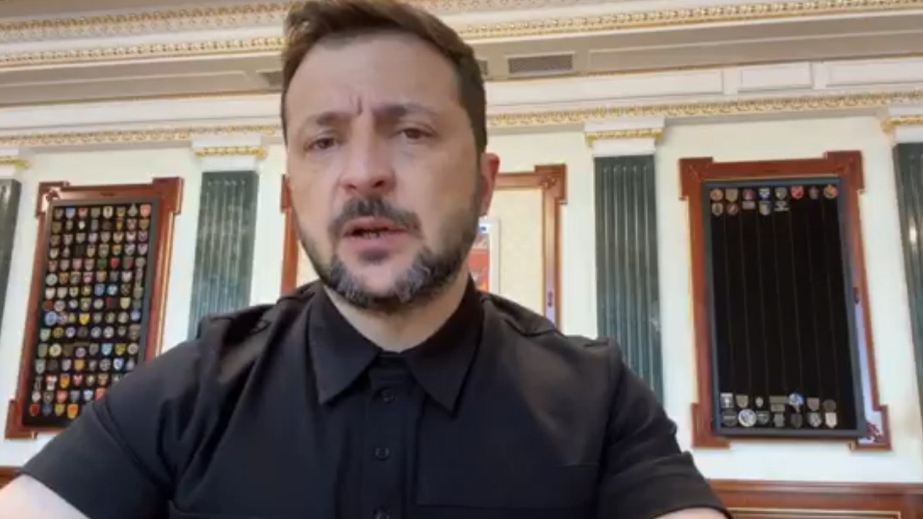 Ο Ζελένσκι χαρακτηρίζει τον Πούτιν αγιατολάχ, επισημαίνοντας τις ομοιότητες με τον ανώτατο ηγέτη του Ιράν