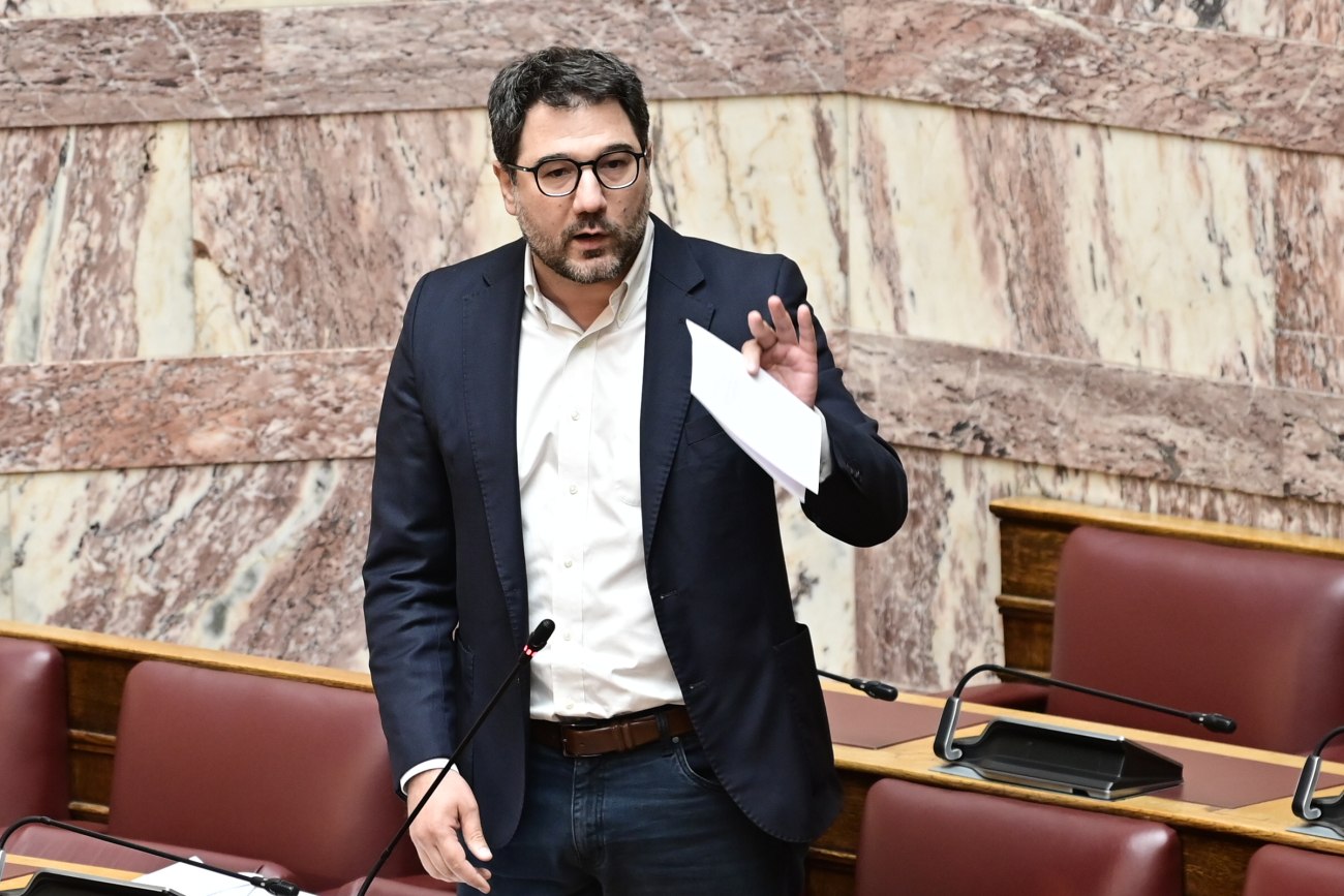 Ηλιόπουλος: Προϋποθέσεις για τη μείωση της άδικης φορολογίας στον εργασιακό τομέα