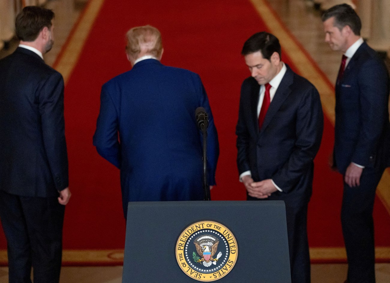Σφοδρή απάντηση υπόσχεται το Ιράν στην αμερικανική επίθεση – Σειρήνες ηχούν στο Τελ Αβίβ
