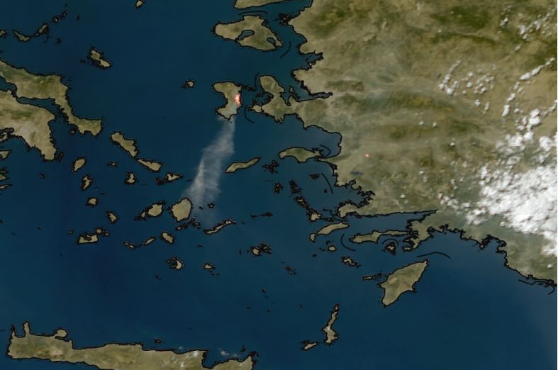 Φωτιά στη Χίο: Πώς καταγράφηκε η εξέλιξή της από τον δορυφόρο Meteosat