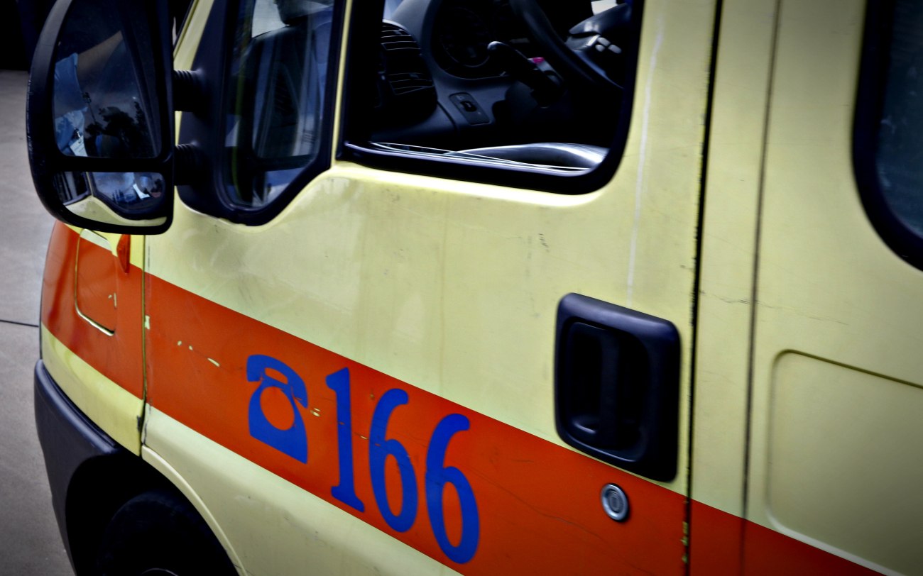Τροχαίο στην Πεντέλη: Αυτοκίνητο έπεσε σε χαντάκι – Ένας νεκρός και τρεις τραυματίες