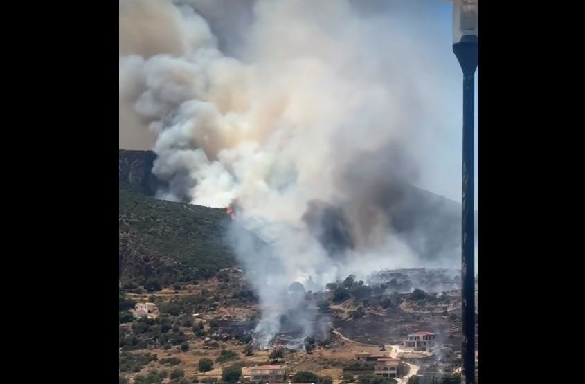 Μεγάλη φωτιά στη Λακωνία: Εκκένωση των χωριών Καραβοστάσι και Πλύτρα